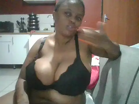 PrettyLisa26 online show from April 2026 03:18:02 AM