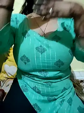 PARI51 online show from February 2026 07:41:01 PM