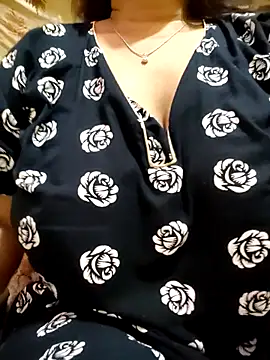 PARI51 online show from April 2026 07:39:02 PM