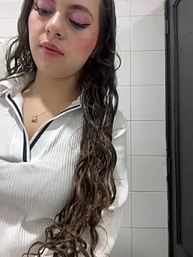 Annie bonnie  online show from March 2026 11:37:01 AM