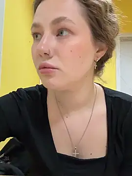 Snapshot of AsynaYuuki chatting on May 2026 03:30:02 PM AsynaYuuki online show from May 2026 03:30:02 PM