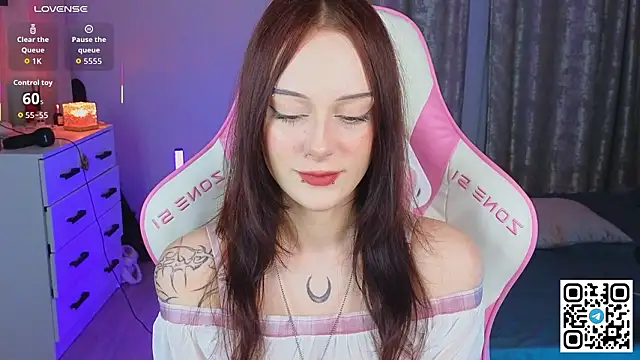 amyfallinlove online show from February 2026 03:29:02 PM