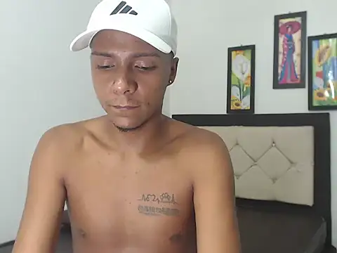 hotboyluxe online show from February 2026 05:55:02 PM