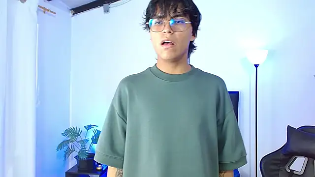 Snapshot of Maecum18 chatting on February 2026 09:41:01 PM Maecum18 online show from February 2026 09:41:01 PM