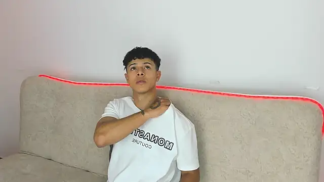  Alex Colton online show from April 2026 10:03:02 PM