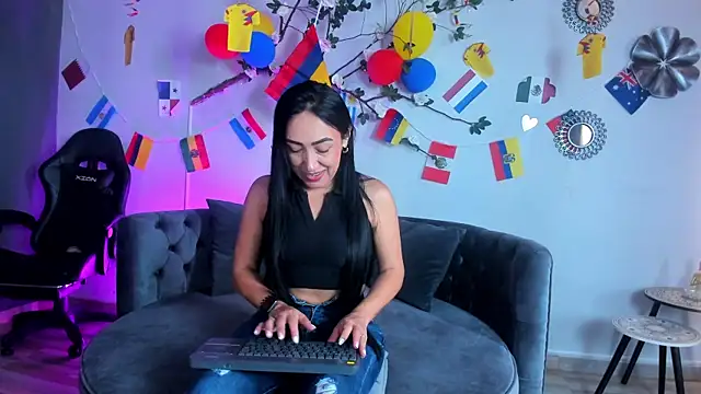 Snapshot of Mia_Davis__ chatting on June 2026 12:08:01 PM Mia Davis online show from June 2026 12:08:01 PM