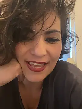 Snapshot of eva_luz chatting on May 2026 04:48:02 PM eva luz online show from May 2026 04:48:02 PM
