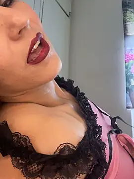 Snapshot of eva_luz chatting on May 2026 01:53:01 PM eva luz online show from May 2026 01:53:01 PM