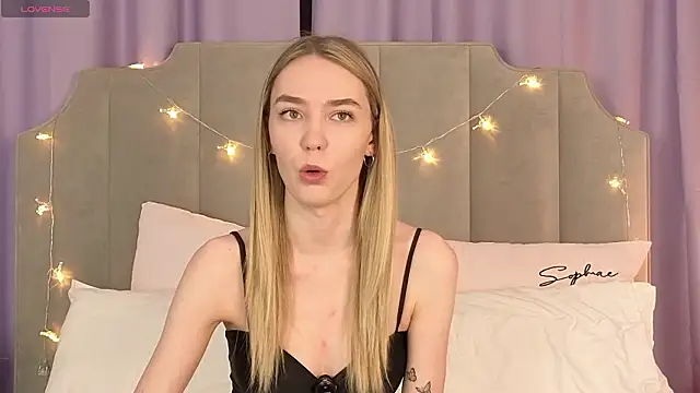 NikkiRyx online show from February 2026 04:05:02 PM