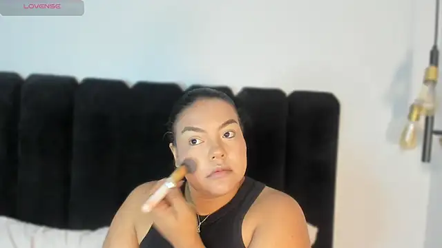 Amaranoir- online show from February 2026 03:48:02 AM