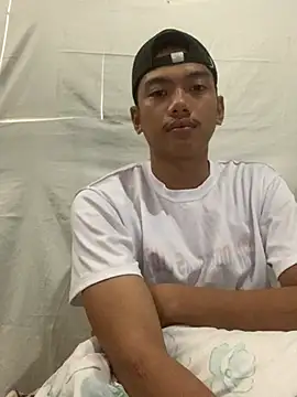 Snapshot of pablozacarias chatting on February 2026 01:10:02 AM pablozacarias online show from February 2026 01:10:02 AM