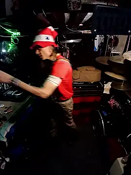 Snapshot of AllucyLu chatting on February 2026 04:48:01 PM AllucyLu online show from February 2026 04:48:01 PM