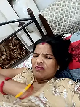 Snapshot of punamji_sexe chatting on June 2026 04:17:02 PM punamji sexe online show from June 2026 04:17:02 PM