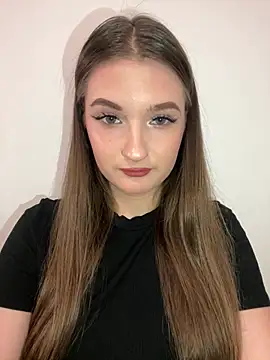 Snapshot of Green_eyes_lady chatting on July 2026 05:37:02 PM Green eyes lady online show from July 2026 05:37:02 PM