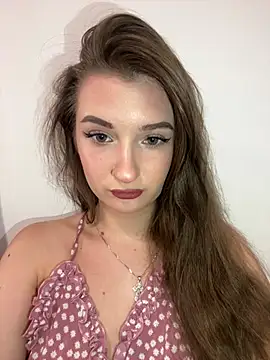 Snapshot of Green_eyes_lady chatting on July 2026 03:03:01 PM Green eyes lady online show from July 2026 03:03:01 PM