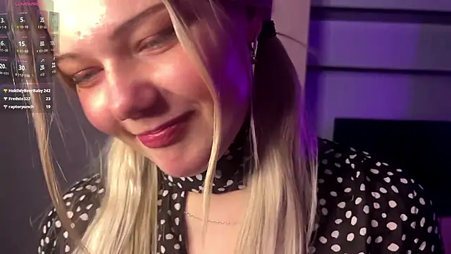 Velmiora online show from March 2026 04:02:02 PM