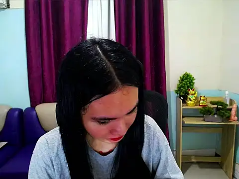 Snapshot of devine_goddess chatting on April 2026 12:29:02 PM devine goddess online show from April 2026 12:29:02 PM