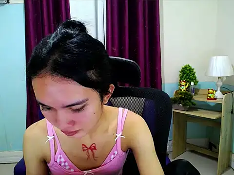 Snapshot of devine_goddess chatting on May 2026 03:50:02 PM devine goddess online show from May 2026 03:50:02 PM