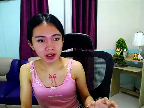Snapshot of devine_goddess chatting on May 2026 07:56:02 PM devine goddess online show from May 2026 07:56:02 PM