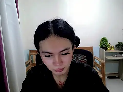 Snapshot of devine_goddess chatting on July 2026 05:21:01 AM devine goddess online show from July 2026 05:21:01 AM