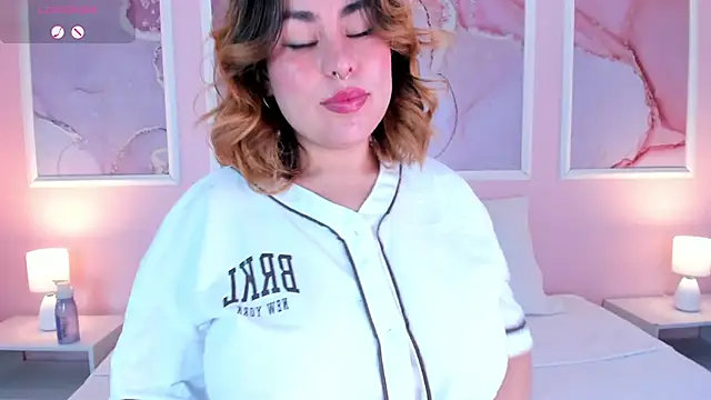 Snapshot of Kennya_Rodriguez chatting on February 2026 04:05:02 AM Kennya Rodriguez online show from February 2026 04:05:02 AM