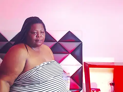 BigMamma  online show from February 2026 05:55:01 PM