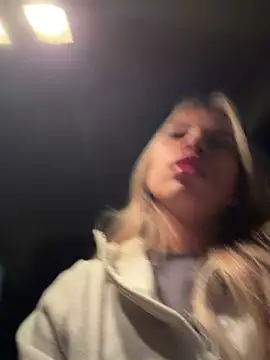 Mia Rosee1 online show from June 2026 11:54:02 PM