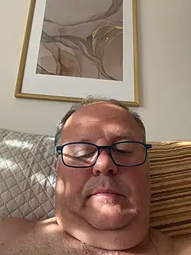 Snapshot of YachtCaptain10 chatting on June 2026 06:45:02 AM YachtCaptain10 online show from June 2026 06:45:02 AM