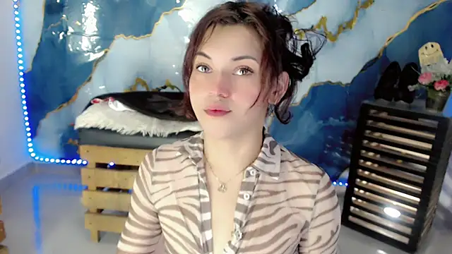 NathalialLooes online show from May 2026 05:04:01 AM