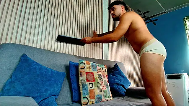 Snapshot of DaveParker_ chatting on March 2026 01:25:01 PM DaveParker online show from March 2026 01:25:01 PM