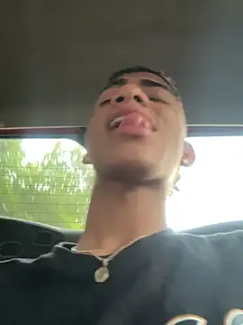 Snapshot of dominick_fran chatting on February 2026 10:58:02 PM dominick fran online show from February 2026 10:58:02 PM