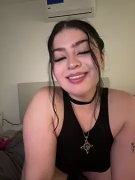 lolaaculaa online show from February 2026 06:35:02 AM