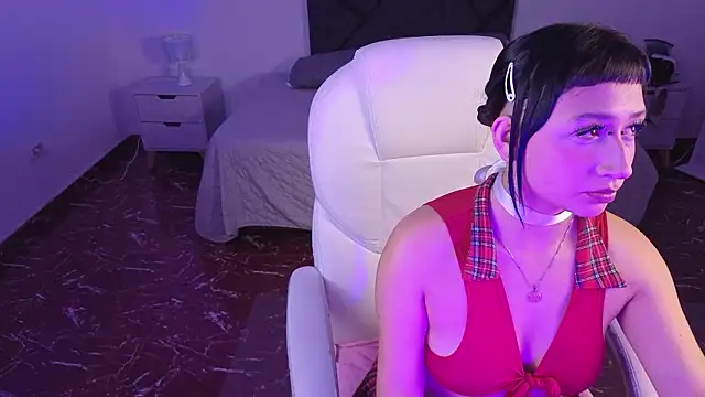 Snapshot of mia_bloom2 chatting on February 2026 05:28:02 AM mia bloom2 online show from February 2026 05:28:02 AM