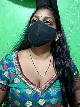 Snapshot of Parul-009 chatting on April 2026 10:18:02 AM Parul-009 online show from April 2026 10:18:02 AM