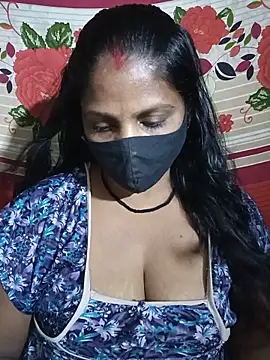 Snapshot of Parul-009 chatting on May 2026 06:14:02 PM Parul-009 online show from May 2026 06:14:02 PM