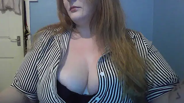 tippytoes89 online show from March 2026 07:52:01 PM