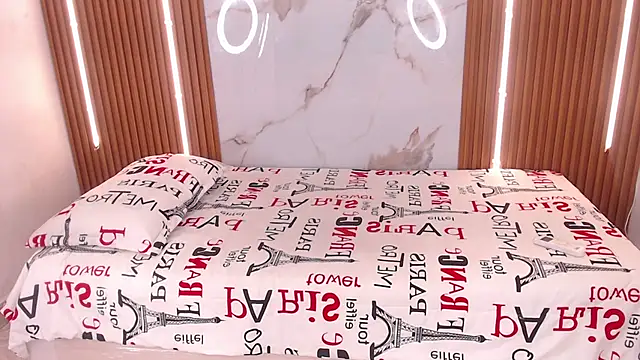 kelsiee hills online show from February 2026 12:04:02 PM