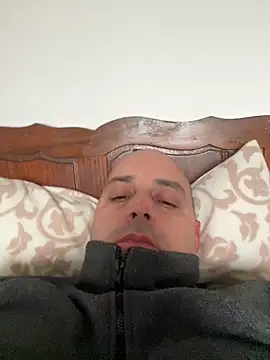 kipsy0 online show from March 2026 04:14:02 PM