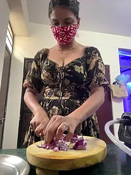 kavyababy00 online show from February 2026 06:20:02 AM