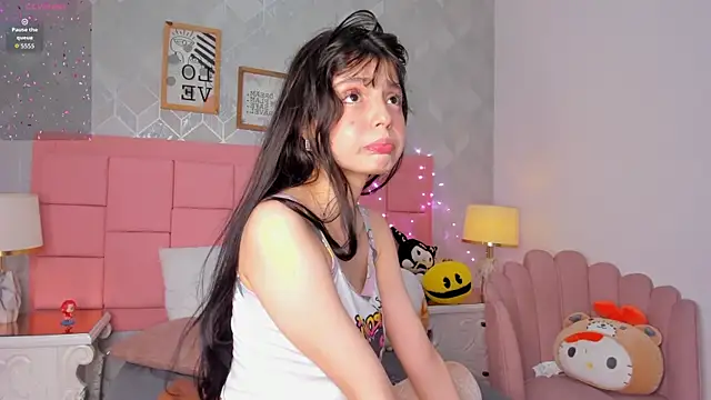 dolly kitter online show from April 2026 12:19:02 PM