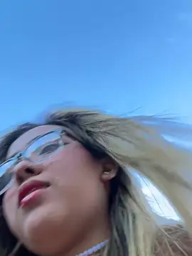 AryMoonxxx online show from February 2026 10:28:02 PM