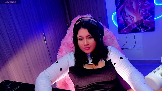 ALIS E G online show from April 2026 09:02:01 PM