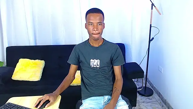 Snapshot of gusy_18 chatting on February 2026 08:18:01 PM gusy 18 online show from February 2026 08:18:01 PM