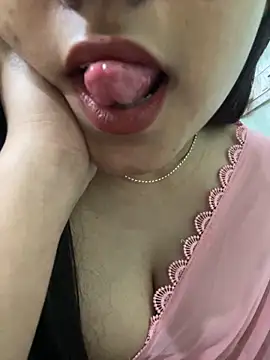 Snapshot of serenaaaax chatting on March 2026 04:32:01 PM serenaaaax online show from March 2026 04:32:01 PM