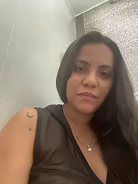 paulina ponce online show from February 2026 09:35:01 PM