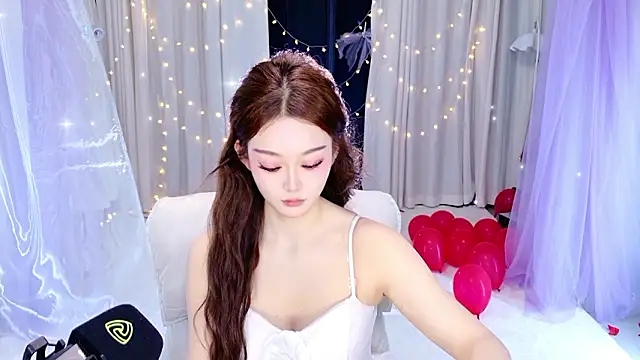 Snapshot of Dancer_Lucky-Nini chatting on February 2026 12:01:01 AM Dancer Lucky-Nini online show from February 2026 12:01:01 AM