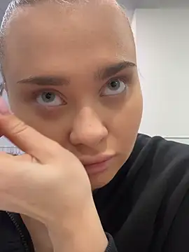 Snapshot of MonicaWestt chatting on February 2026 09:21:02 AM MonicaWestt online show from February 2026 09:21:02 AM