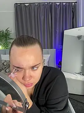 Snapshot of MonicaWestt chatting on February 2026 06:44:02 AM MonicaWestt online show from February 2026 06:44:02 AM