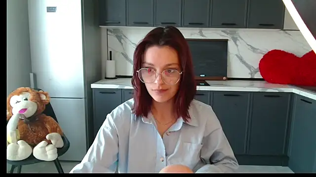 Eva Avea online show from March 2026 07:47:02 AM