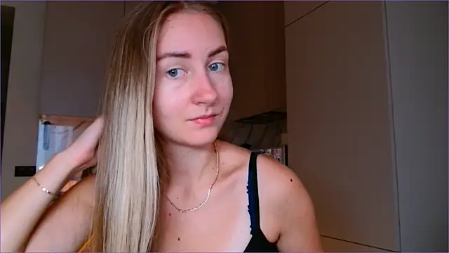 BluueSilk online show from October 2025 07:32:01 AM